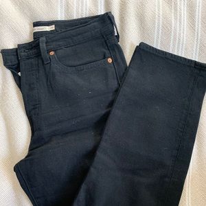 Levi’s Black Wedgie Straight Ankle Jeans